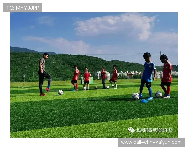 足球俱乐部开设线上技能课程让全球学员受益，足球培训机构app